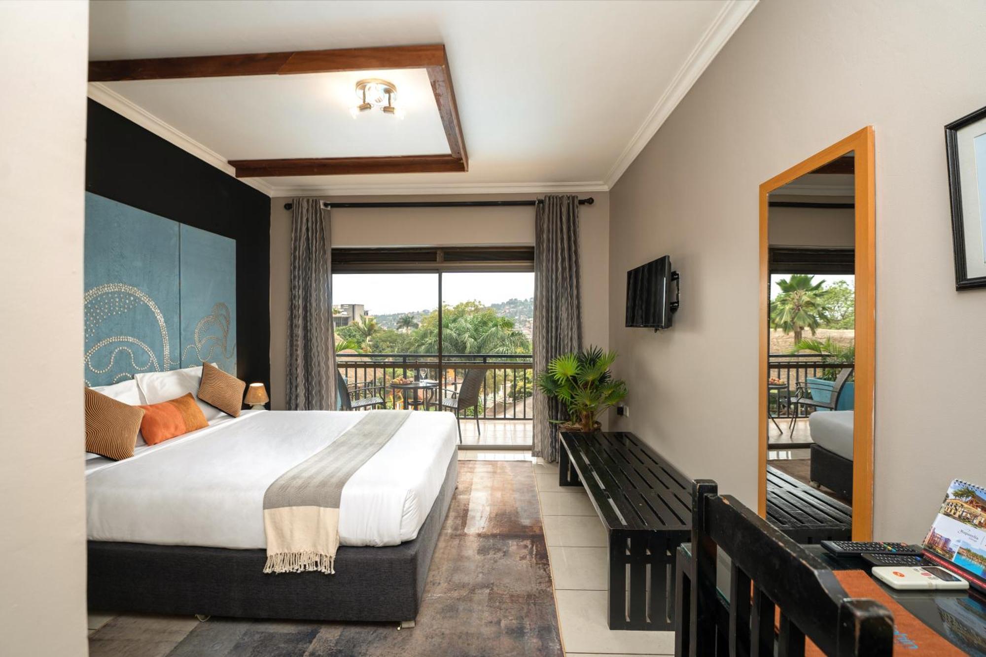 Hotel Dolphin Kampala